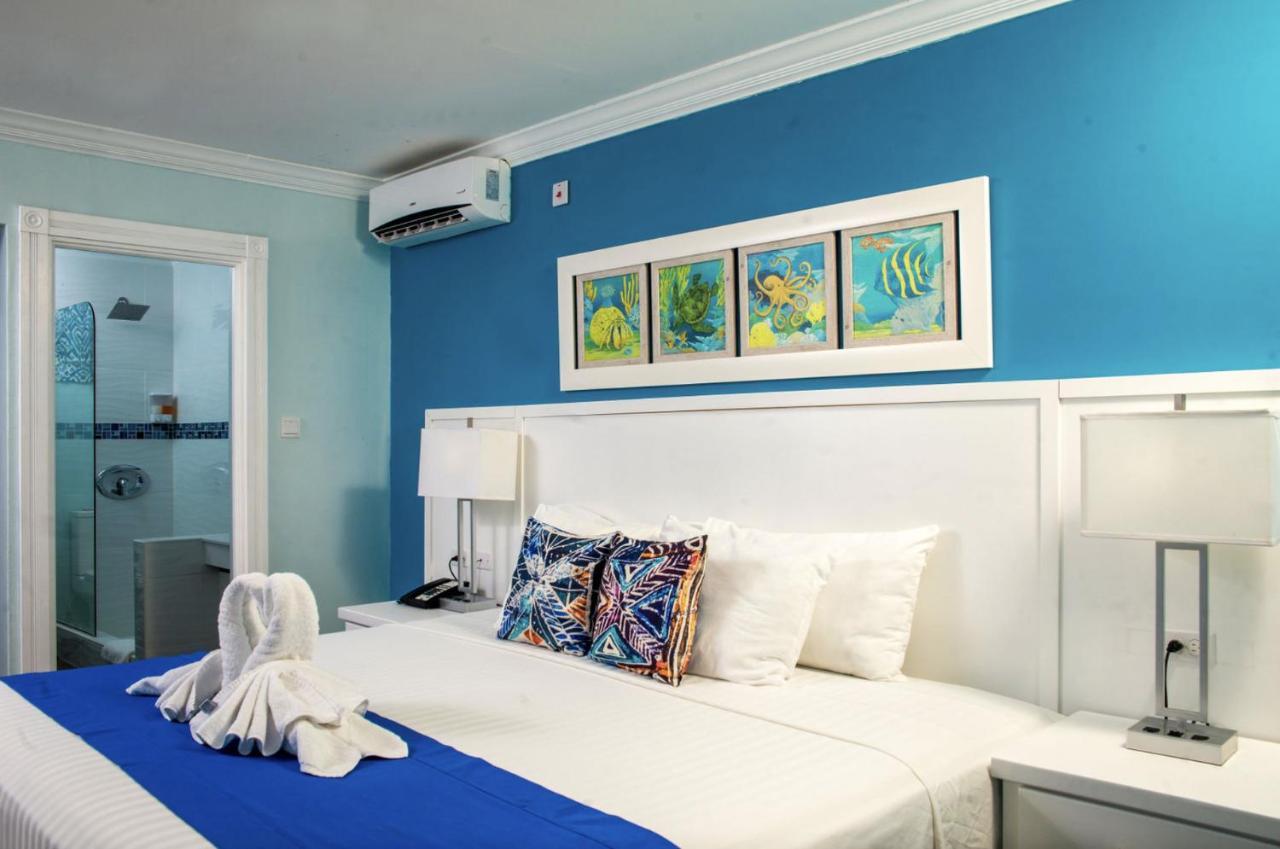 Hotel Dover 3*