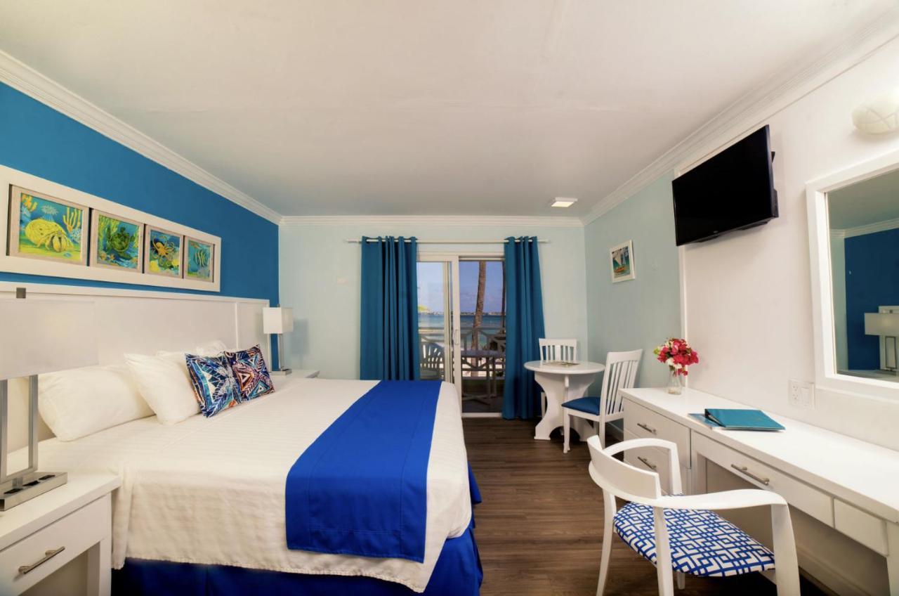 Hotel Dover 3*
