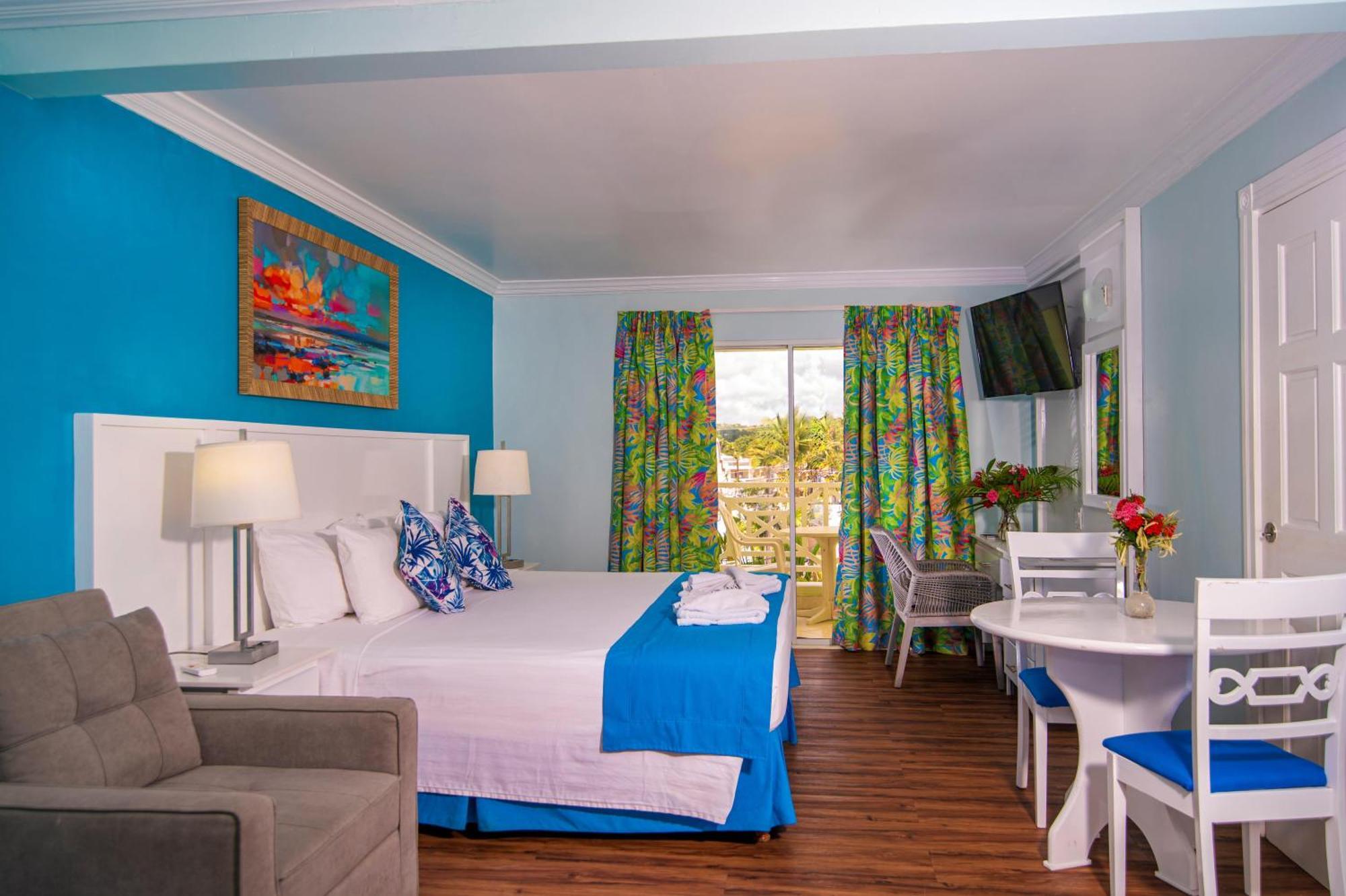 Hotel Dover 3*